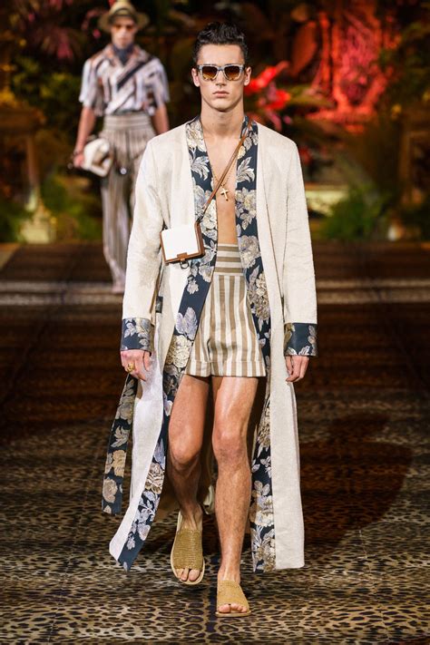 dolce gabbana fashion show 2020|dolce and gabbana outfits.